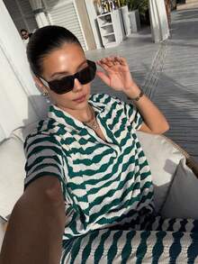 两件套女士针织套装，休闲优雅条纹领上衣和裤子，适合返校季、秋冬季节，也适合圣诞节、感恩节和新年穿着（条纹图案随机） - 湖綠 - 查看 6