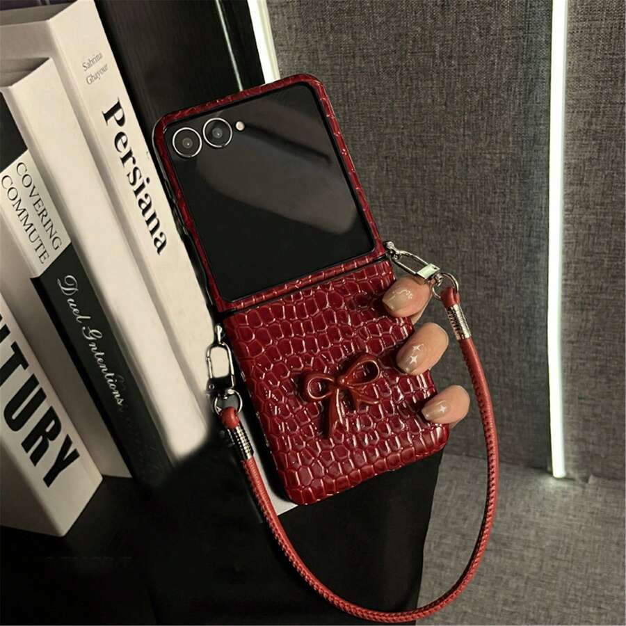 Luxury Burgundy Crocodile Texture 3D Bow Phone Case With Portable Lanyard, Compatible With Samsung Galaxy Z Flip 5/6/Z Flip 6/ZFlip 7, Shockproof Back Cover - 酒紅色 - 查看 1