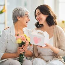 Tomnk 48 Pack White Party Favor Treat Boxes, Candy Boxes, Gable Gift Boxes With Handles For Birthday, Wedding, Mother's Day - 白色 - 查看 9