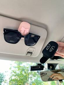 Bowknot Style Car Glasses Clip Sunglasses Visor Clip, Multi Function Car Sunglasses Clip,Multi Functional Eyeglasses Holder Clip ,Magnetic PU Leather Fashion Glasses Holder For Car Visor,Sunglass Holder Organizer Visor Clip, Stylish Round Frame Organizer ,Car Interior Accessories, Magnetic Glasses Clip, Ticket Clip For Car