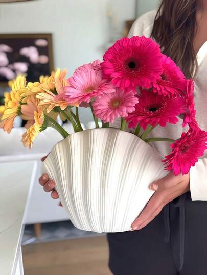 1pc Large Fluted Shell Vase, Flower Vase, Vases For Decor, Home Decor / Table Decor