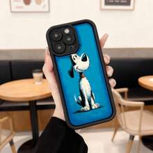 Funda de teléfono con borde negro y diseño de perro animado sobre fondo azul para uso diario en cafeterías y espacios urbanos Aplicable a los teléfonos de la serie Apple y Galaxy - Blanco - Ver 1