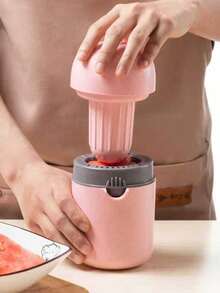 Small And Portable Premium Mini Lemon Juicer Simple Manual Juicer 2 In 1 Multifunctional Easy Fruit Juice Cup Rotating Squeezer Non-Slip Roller Suitable For Different Fruits - Easy To Use Plastic Juice Cup With Lid Great For DIY Fresh Juice Orange Lemon Juicer Gift - Multicolor - View 7
