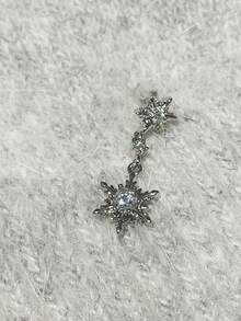 1 Pair Elegant Luxury High-End Snowflake Design Copper Material Inlaid Cubic Zirconia Diamond Fashion Dangle Earrings, Christmas Gift For Women, Suitable For Banquet, Ball, Wedding Party - Multicolor - View 3