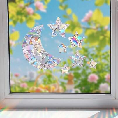 1片彩色静电玻璃贴纸，星月/云朵造型PVC材质，静电吸附，可拆卸；彩虹激光材质，适用于卧室飘窗，营造春日氛围，也可作为挡风玻璃贴纸使用。