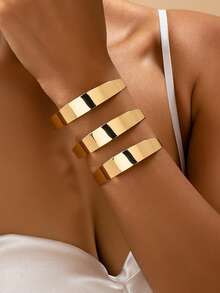 1 pieza Brazalete ancho de metal dorado geométrico hueco y exagerado de moda, adecuado para atuendos diarios, de fiesta y de festivales de música de mujeres