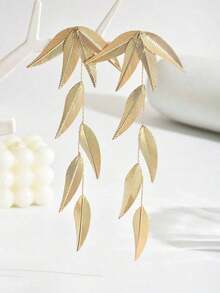1 Pair Retro Elegant Women Long Dangle Earrings, Hollow Floral Metal Wire Tassel Earrings, Fashion Party, Daily Wear, Festival Gift Jewelry - 金色 - 查看 4