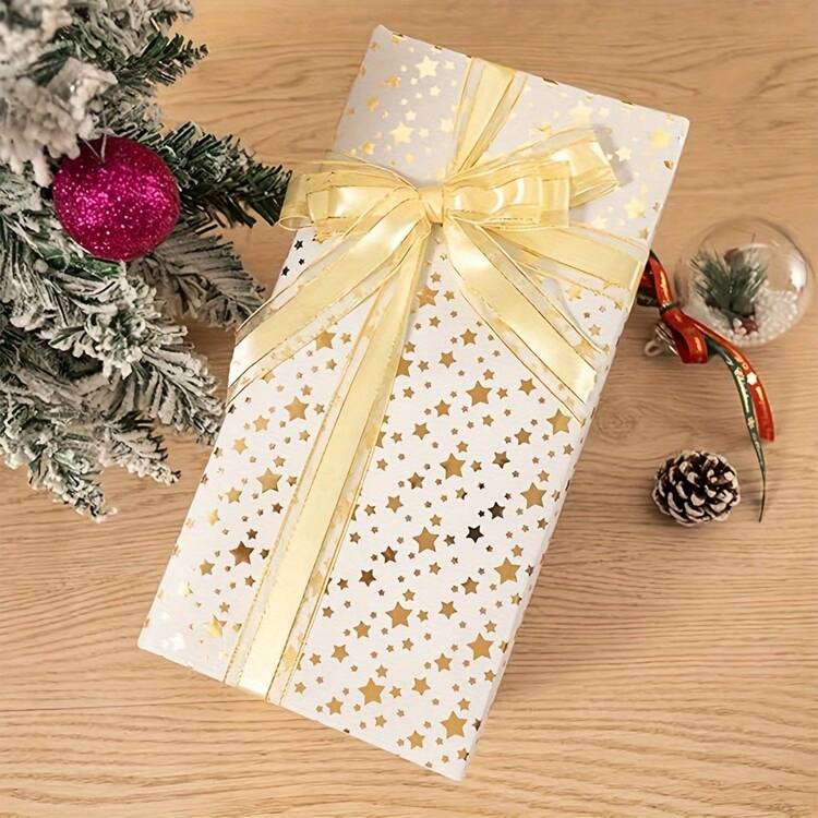 1卷金色星形图案包装纸 - 43.18厘米 x 9.8英尺 白色礼品包装纸，饰有闪亮金色星星，适用于圣诞节、婚礼、生日、派对、节日礼物 | 星形图案纸 | 光滑质感纸，圣诞包装纸 - 金色星星 - 查看 4