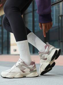 Women's Fashionable Beige Casual Sports Shoes, Lightweight Road Running Shoes, Breathable Outdoor Hiking Shoes, Urban Unisex Sneakers, Reflective Fashionable Chunky Sneakers (Slimming Effect, Please Size Up If Your Feet Are Wide, Large Sizes Available) - 杏色 - 查看 9