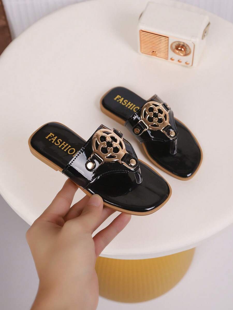 Children Fashion Outdoor Sandals Summer Square Toe Flat Shoes Strap Sandals New Style Girls Shoes Stylish Beach Slippers - Black - View 1