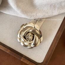 Autumn And Winter High-End Exquisite Small Fragrant Wind Camellia Brooch Female Retro Dead Leaf Rose Niche Design Versatile Accessories - Brown Flower Brooch - View 6