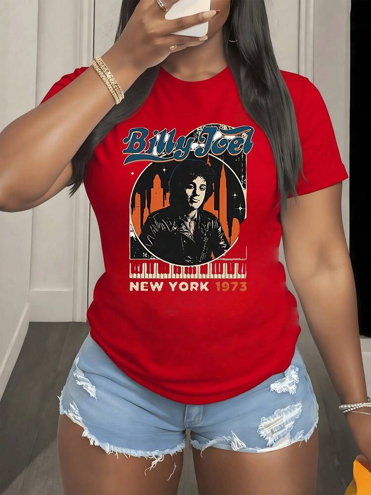 Urban Graphic With Skyscraper Silhouettes And A Keyboard Symbolizing The Musical Energy Of New York 1973. Women's T-Shirt, 100% Soft And Comfortable Cotton. - 紅色 - 查看 1