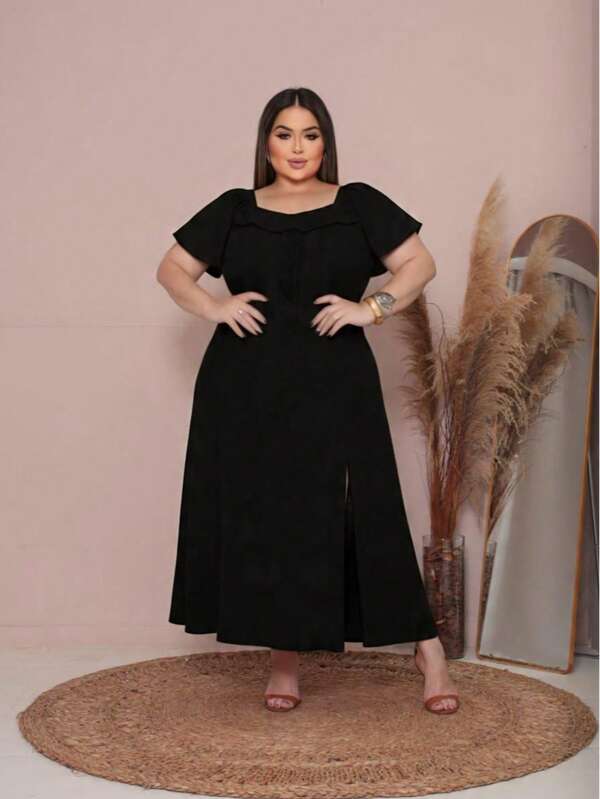 Vestido Plus Size Feminino Midi com Fenda e Babado