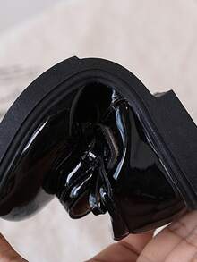 1双女童春秋季新款英伦风软底黑色乐福鞋，魔术贴时尚蝴蝶结设计，适合上学、聚会、演出等场合，百搭平底鞋 - 黑色 - 查看 8