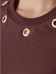 Women's Premium Blouse With Gold Eyelets - Modern And Sophisticated Style - 巧克力棕 - 查看 8