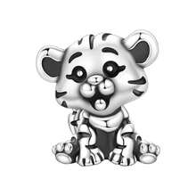 CYMYSS 1 件套可爱动物主题吊坠，采用镀银铜材质，镶嵌立方氧化锆石——完美搭配女士手链，是情人节、生日或日常佩戴的理想之选。