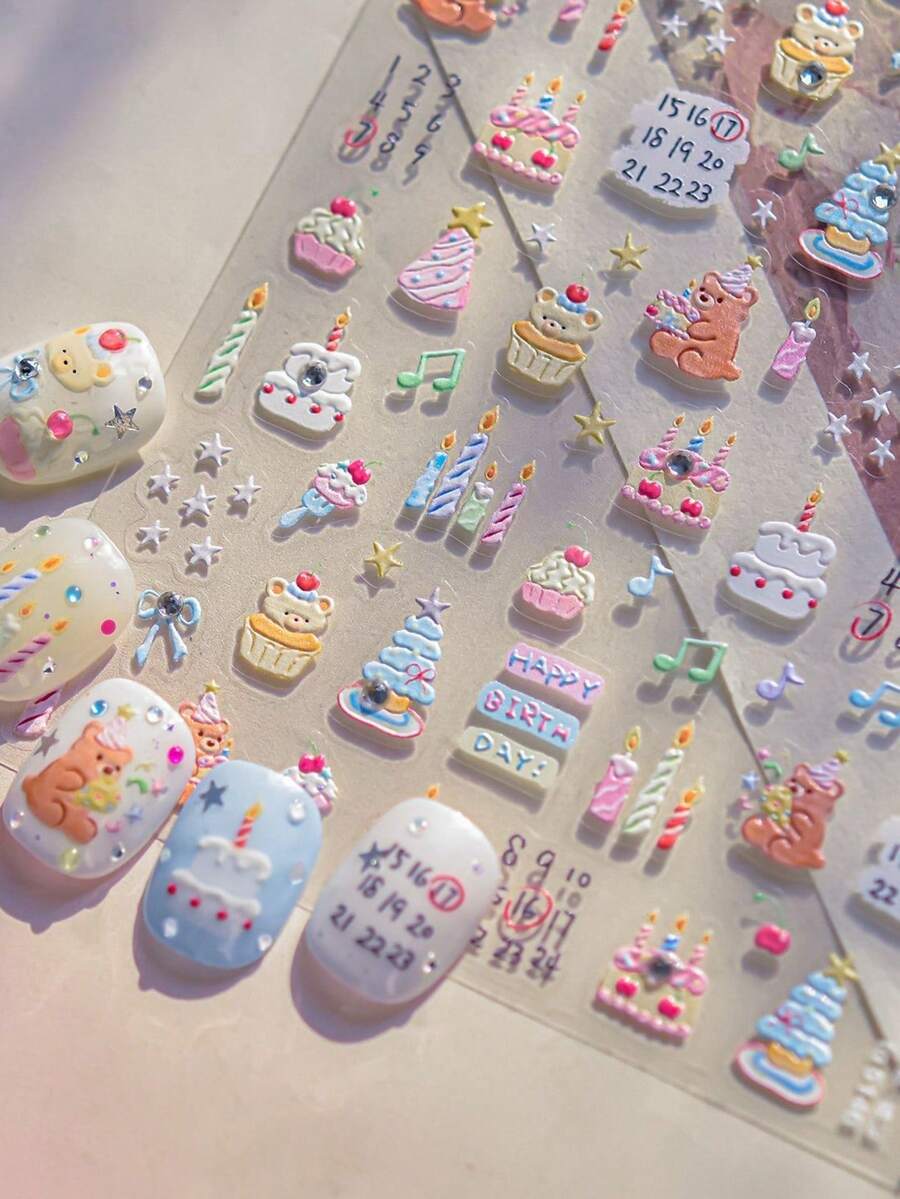 1 Schleife süße Happy Birthday Kuchen Nagelkunst Sticker, beinhaltet Teddybär, Kerze, Zahlen, Desserts, Sterne, Fliege und Strass, 5D stereoskopische Nail Decals, selbstklebend, geeignet für Frauen Feiertags-DIY Maniküre - Verschiedenfarbig - Übersicht 1