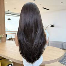 真人发混纺假发，13x4蕾丝前假发，预先拔毛，180%密度，黑棕色层次剪裁直发假发，24英寸 - SNatural/4 - 查看 4