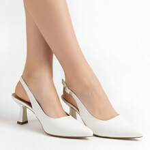 Scarpin Moda Feminina Slingback Salto Taça Médio 5cm Versátil Elegante e Confortável Bico Fino - Branco - Visão 3