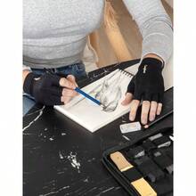 ComfyBrace Copper Infused Compression Arthritis Gloves For Hand And Finger Relief From Pain/Swelling Caused By Rheumatoid Arthritis Carpal Tunnel Tendonitis And Poor Circulation Fits Men And Women - 中號1雙 - 查看 5