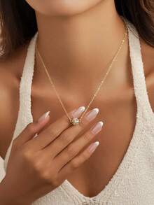 1 Stück minimalistischer, zarter, goldfarbener Blumen-förmiger Kristall-Cluster Halskette für Frauen, für den täglichen Gebrauch, Hochzeit & Party geeignet