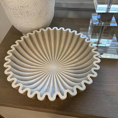 1pc Creative White Minimalist Italian Simplistic Resin Decorative Round Tray, Suitable For Tea Room, Study, Desktop Home Decor, Also For Holding Cosmetics, Jewelry And Miscellaneous, An Excellent Home Decor Tray