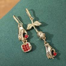 Retro-Style Asymmetrical Rose Pendant Earrings, Unique Pomegranate Finger-Shaped Charm, Women's Pendant Earrings, Jewelry Gift. - 1 對 - 查看 6