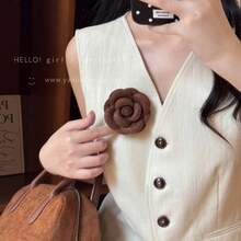 Autumn And Winter High-End Exquisite Small Fragrant Wind Camellia Brooch Female Retro Dead Leaf Rose Niche Design Versatile Accessories - Brown Flower Brooch - View 3
