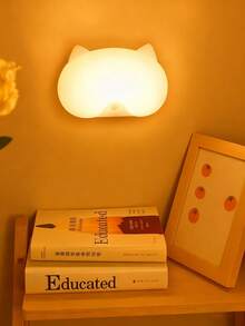 1pc Cat Shaped Wireless Smart Motion Sensor Light, USB Rechargeable, Suitable For Children's Room, Hallway, Cabinet, Bedroom, Nursery, LED Bedside Lamp, Sleep Charging LED Bedside Night Light, For Indoor, Bedroom, Room, Living Room, Office