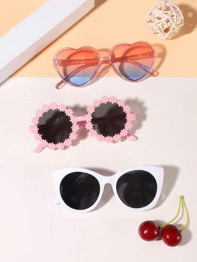 1 Set 3 PCS Girls' 4-8 Years Old Sweet Heart Frame, Bohemian Floral Frame, And Casual Retro Cat-Eye Fashion Glasses Suitable For Holiday Outings, Clothing Matching, And As A Festive Gift