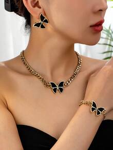 1套誇張的幾何長方形鏈條項鍊，女性耳環和手鐲套裝，適用於歐美度假和日常穿著