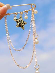 1pc Fashionable Cubic Zirconia Leopard Print Brooch, 1pc Shiny Copper Inlaid Zirconia Heart-Shaped Pendant, 1pc Exaggerated Leopard Heart-Shaped Pendant, 1pc Pearl Chain Brooch. Fashionable Street Decoration Pendant & Brooch, Can Be Decorated On Clothes, Pants, Shoes Or Bags, Fashionable Accessory, Ideal Gift For Friends. Valentines,Mom,Mother,Mother's Day,Gift - Fashion Chain Rhinestone Brooch - View 4