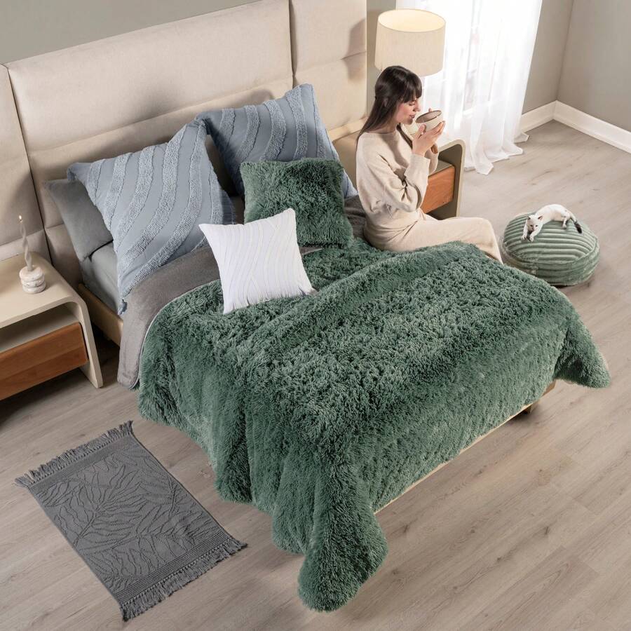 cobertor super grueso everest reverso borrega Matrimonial xl jumbo vianney pelo alto invierno cálido, cobija invierno premium, manta matrimonial gruesa, textil cálido moderno, cobertor jumbo pelo alto - Verde - Ver 1