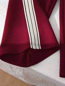 Set di abbigliamento attivo alla moda per ragazze, top con chiusura lampo, collo alto e design a strisce laterali + pantaloni dritti con strisce laterali, set di abbigliamento sportivo elegante per primavera/autunno, adatto per uso casual quotidiano e leggero esercizio, attività all'aperto