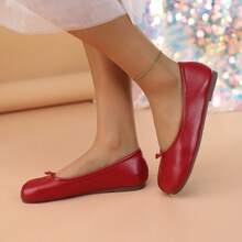 2026 New Red Soft Leather Split-Toe Mule Shoes | Retro Low-Cut Slip-On Shoes, Versatile For Commuting, Dating, Mid-Autumn Festival, National Day, Christmas, Halloween, Thanksgiving, And Daily Wear - Red - View 5