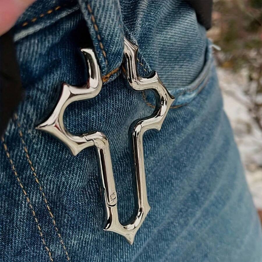 1 Heavy Punk Rock Keychain With Carabiner - Metal Cross, Secure Locking Mechanism, Suitable For Dad, Boyfriend - Ideal For Hiking, Camping, Motorcycle - Christian Gift, Outdoor Gear, Durable And Fashionable Design, Reliable Accessories, Key Ring, Men's Accessories, Camping Essential, Avant-Garde Style,Couples Gift For Holidays - Cross - 查看 1