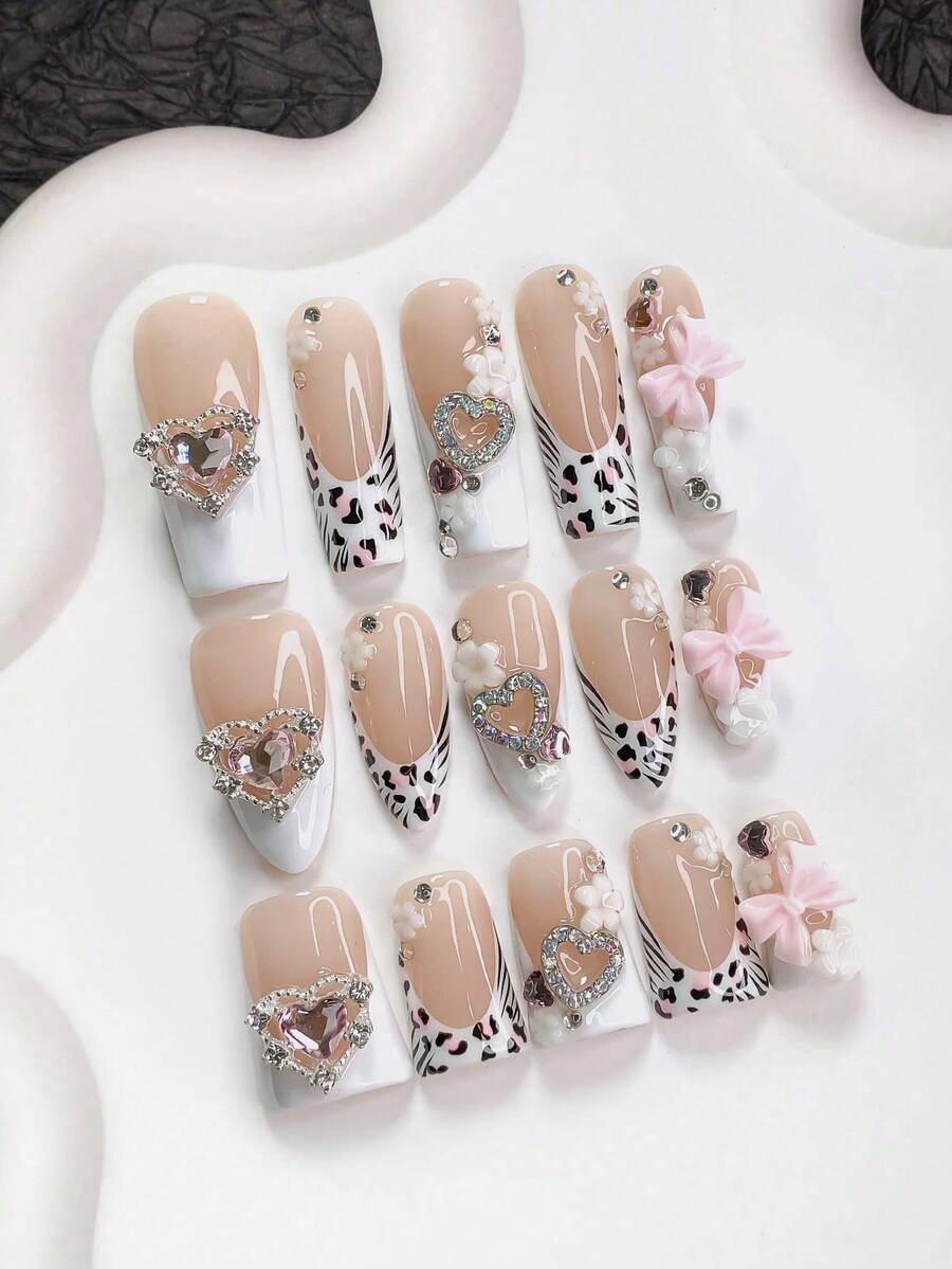 10件套纯白美甲套装,3D彩色钻石心形按压式美甲贴纸,手工法式假指甲,豹纹和波浪纹美甲贴纸,粉色蝴蝶结美甲贴纸,白色五瓣花美甲配件,合金粉色心形美甲贴纸 - 彩色 - 查看 1
