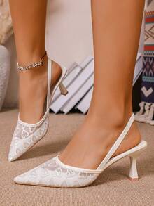 女士7厘米高跟网纱花卉图案闭趾凉鞋，黑色尖头猫跟套脚凉鞋，仙女风弹力高跟鞋 - 白色 - 查看 4