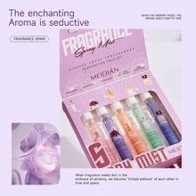 Un set de 5 spray-uri digitale de plajă de 10 ml, cu un parfum floral proaspăt și elegant. Designul portabil îl face un parfum ideal pentru casă, pentru dulapuri, dormitoare, băi, mașini, întâlniri și călătorii, putând fi folosit și pentru dezodorizare și adăugarea de parfum.