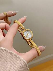 Fashionable French Creative Square Watch, Minimalist Dial Design With Metal Strap, Women's Quartz Wristwatch, Unique And Suitable For Daily Wear Or As A Holiday Gift - Gold - View 8