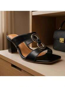 Women's Medium Block Heel Clog With Buckle Detail 8 – Comfortable Modern Sandal - 黑色 - 查看 9