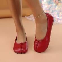 2026 New Red Soft Leather Split-Toe Mule Shoes | Retro Low-Cut Slip-On Shoes, Versatile For Commuting, Dating, Mid-Autumn Festival, National Day, Christmas, Halloween, Thanksgiving, And Daily Wear - Red - View 9