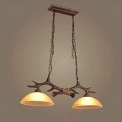 2灯の素朴な鹿の角シャンデリア、E26ベース付き、レトロカントリースタイルのファームハウスシャンデリア、バー、カフェ、リビングルーム用