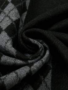 男士绅士风30*180厘米简约保暖围巾一条，适合商务、外出和日常搭配，秋冬季适用。