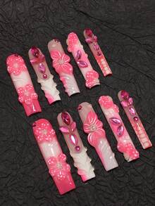 Um Conjunto de 10 Unhas Postiças em Formato de Caixão Artesanais: Esta é uma Coleção Estendida de Unhas Postiças com um Estilo de Luxo Doce de Tom Rosa. Unhas e Suprimentos de Unhas - Multicolorido - Visão 3