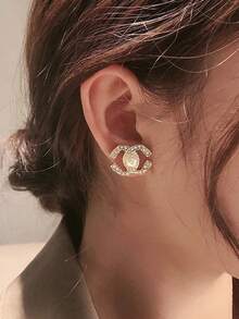 2pcs Fashionable Luxury Encrusted Criss-Cross Pearl Stud Earrings, Versatile C-Shaped Earrings Suitable For Women's Daily Wear, Outings And Events - Gold - View 2