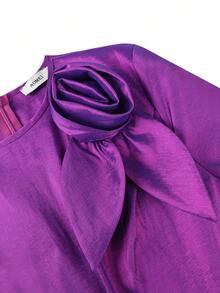 优雅加大码紫色中长连衣裙，女款，长喇叭袖，圆领，饰有3D玫瑰花，A字裙摆，适合派对和春季穿着。 - 紫色 - 查看 6