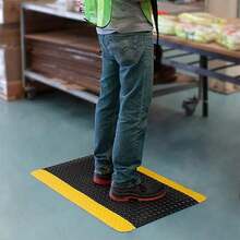 Tapete Antifatiga Anti-derrapante Industriales De 120*60 Cm,Alfombrillas antifatiga industriales, resistentes de grado comercial con placa de diamante de vinilo antideslizante, ergonómica, de pie, color negro con borde - Negro - Ver 9