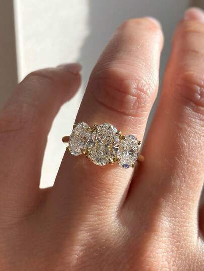 1pc Classic 3-Stone Oval Synthetic ZirconiaOval Wedding Ring For Women,Wedding & Anniversary Jewelry,Romantic Gift,Stylish Ring(No Box)