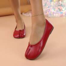 2026 New Red Soft Leather Split-Toe Mule Shoes | Retro Low-Cut Slip-On Shoes, Versatile For Commuting, Dating, Mid-Autumn Festival, National Day, Christmas, Halloween, Thanksgiving, And Daily Wear - Red - View 6